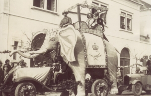 O elefante de S. Gião, 1933. Fotografia disponível na Biblioteca Municipal de Torres Vedras